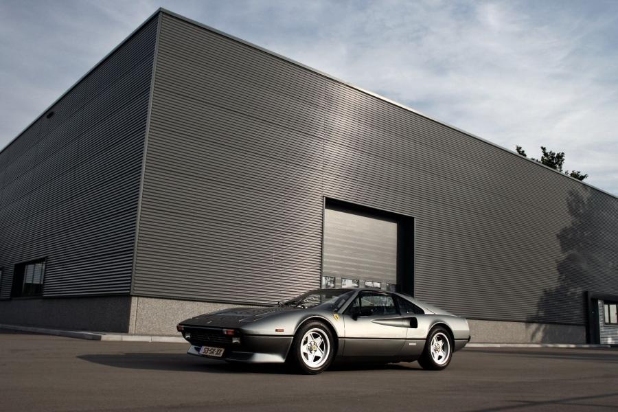  Ferrari 308 GTB Quattrovalvole 1982 года  (фото 25 из 61)